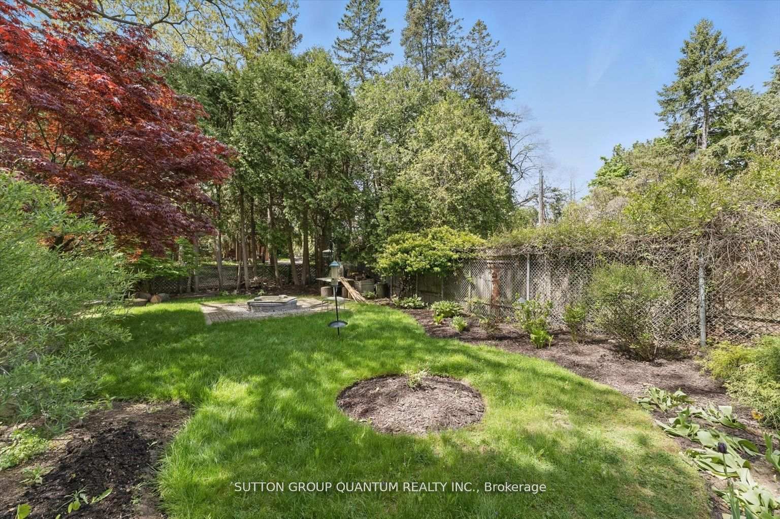 Detached House for sale at 347 Pinetree Way, Mississauga, Ontario, L5G 2R4 - Mineola - MLS: W12904978