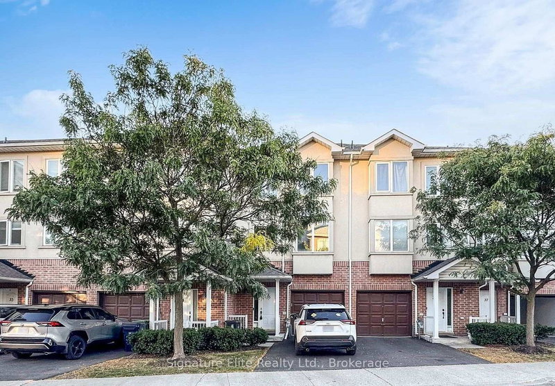 home for lease on 35-3057 Finch Avenue W