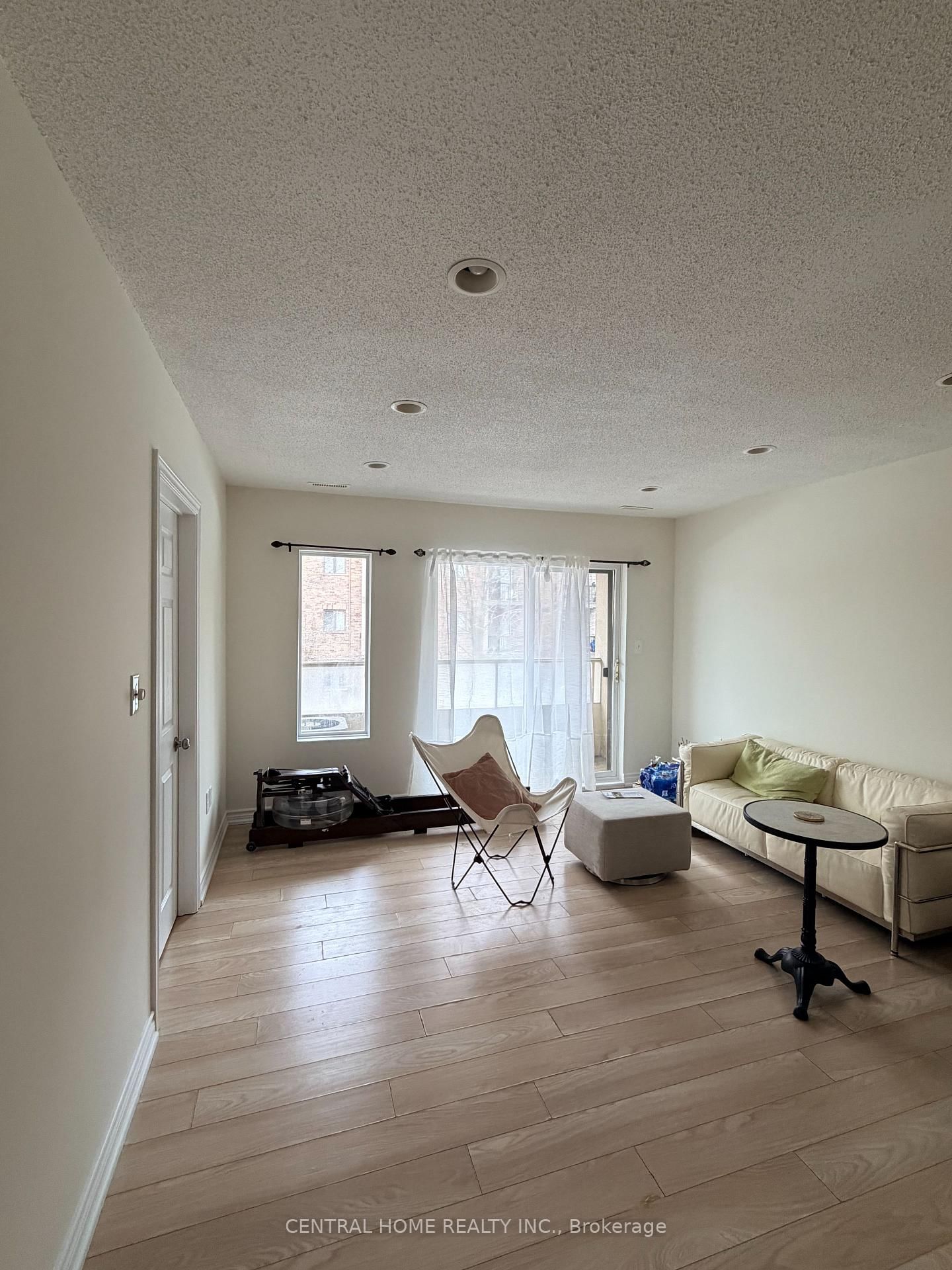 414 Plains Road E - Photo 7