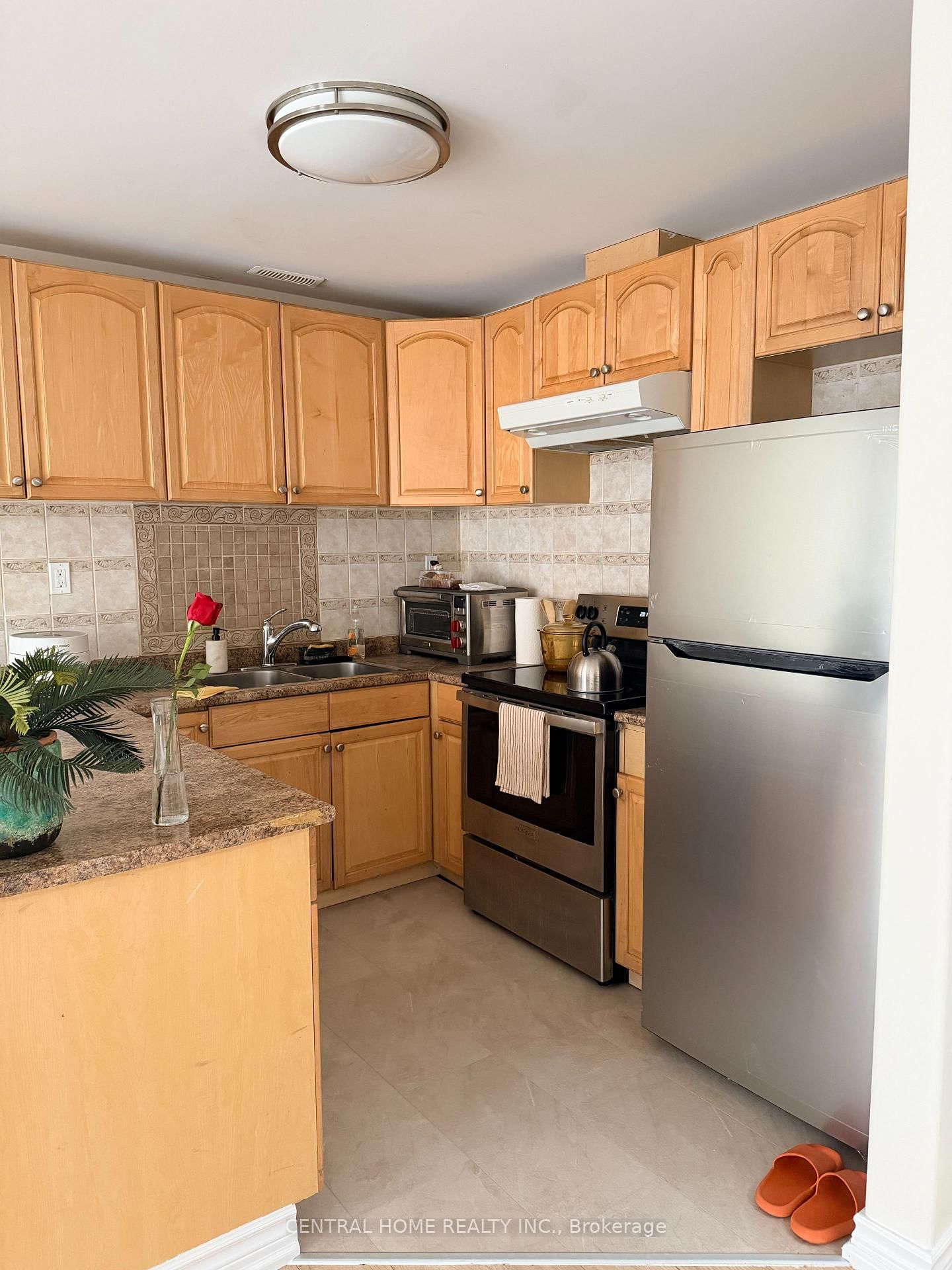 414 Plains Road E - Photo 8