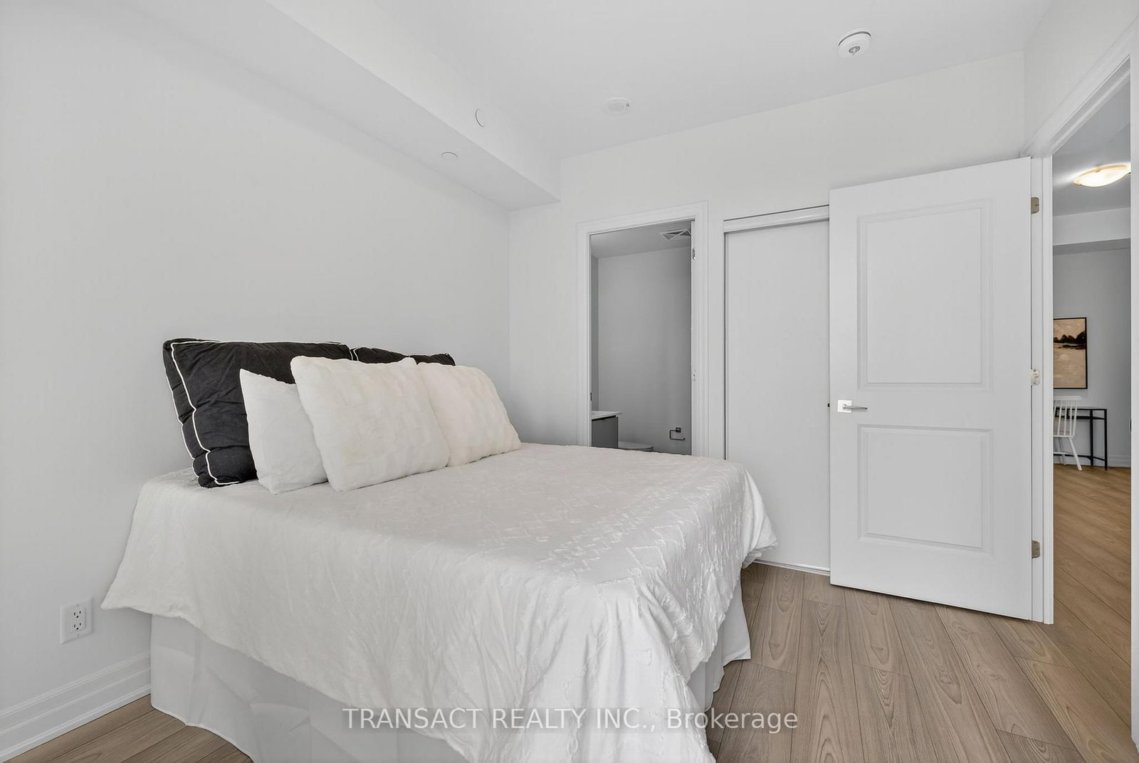 Condo for sale at 1706-36 Elm Drive, Mississauga, Ontario, L5B 0N3 - Fairview - MLS: W12905020