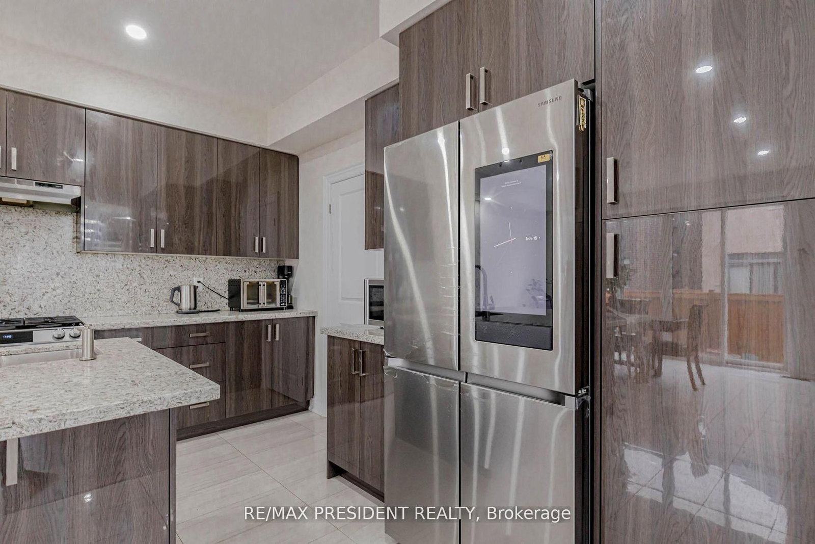 Detached House for sale at 2 Vincena Road, Caledon, Ontario, L7C 4M5 - Rural Caledon - MLS: W12905040