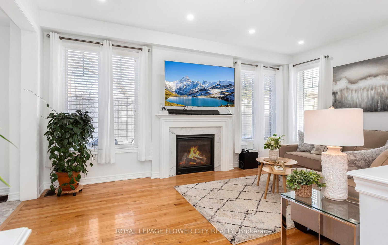 Detached House for sale at 2 Archville Street, Brampton, Ontario, L6Y 5Y5 - Credit Valley - MLS: W12905156