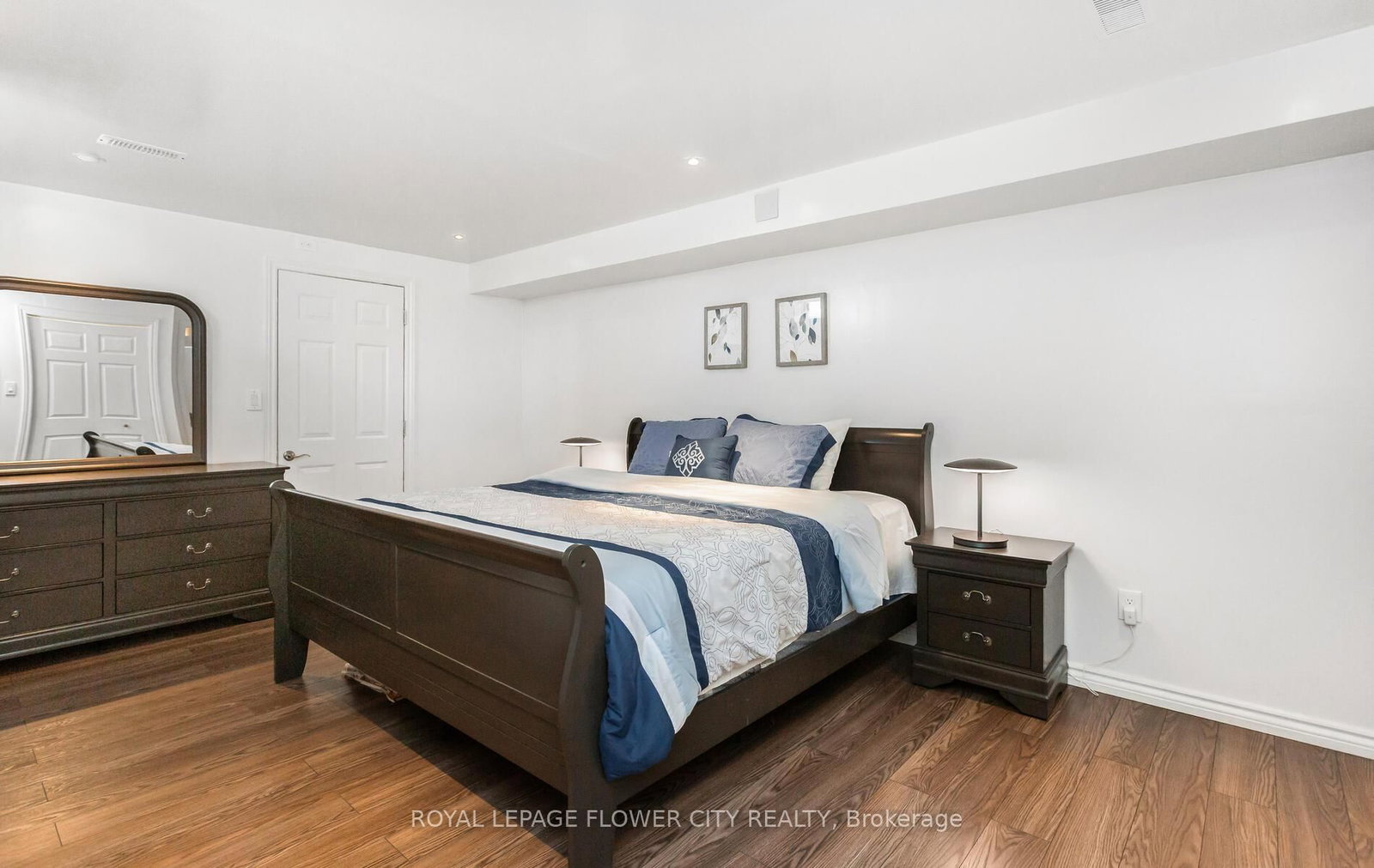 Detached House for sale at 2 Archville Street, Brampton, Ontario, L6Y 5Y5 - Credit Valley - MLS: W12905156