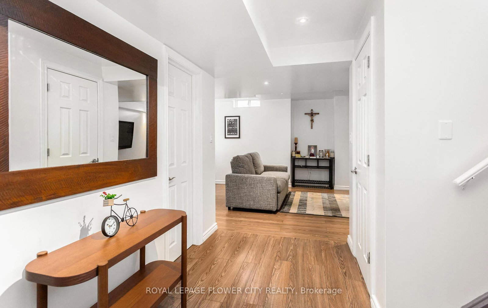 Detached House for sale at 2 Archville Street, Brampton, Ontario, L6Y 5Y5 - Credit Valley - MLS: W12905156