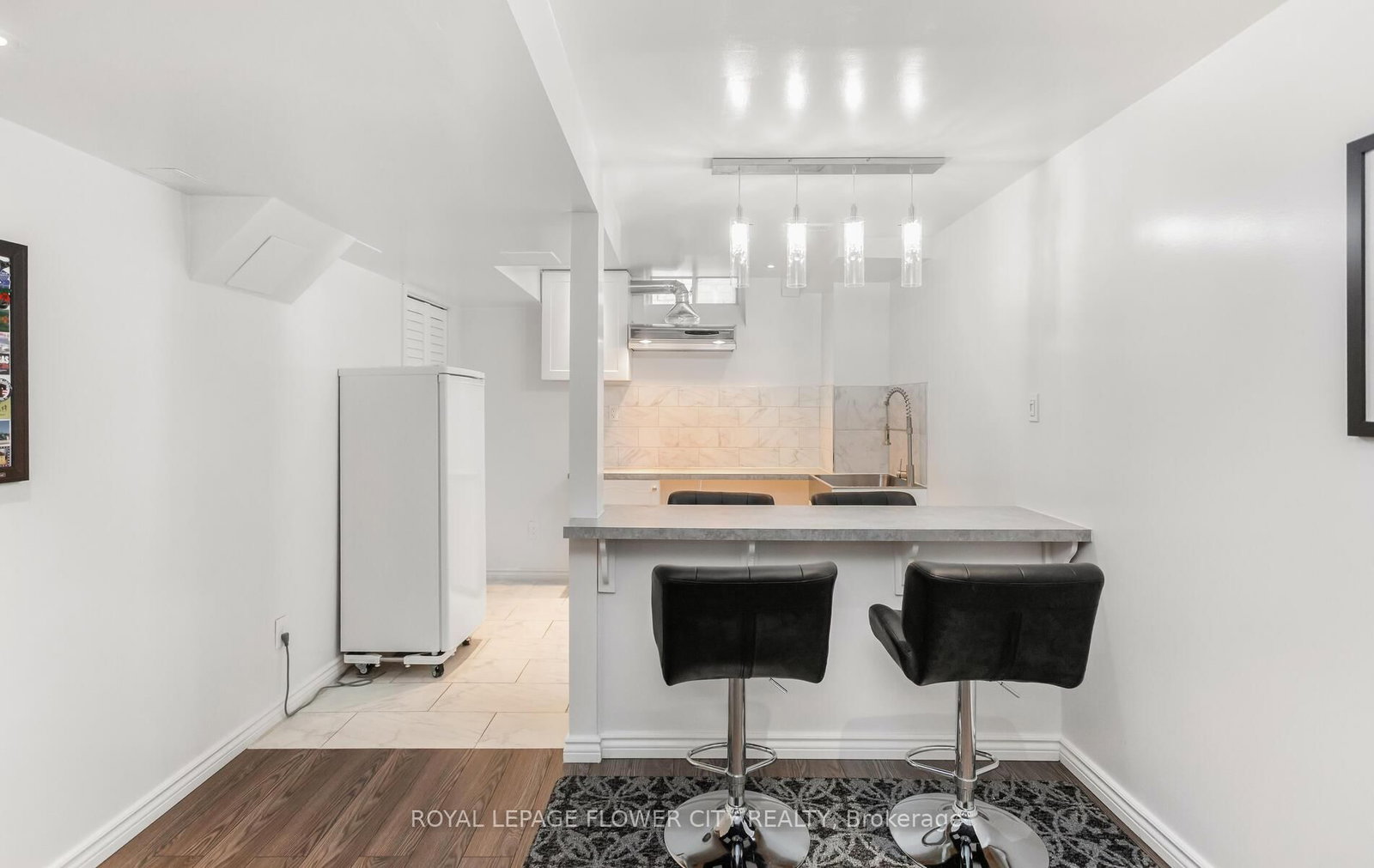 Detached House for sale at 2 Archville Street, Brampton, Ontario, L6Y 5Y5 - Credit Valley - MLS: W12905156