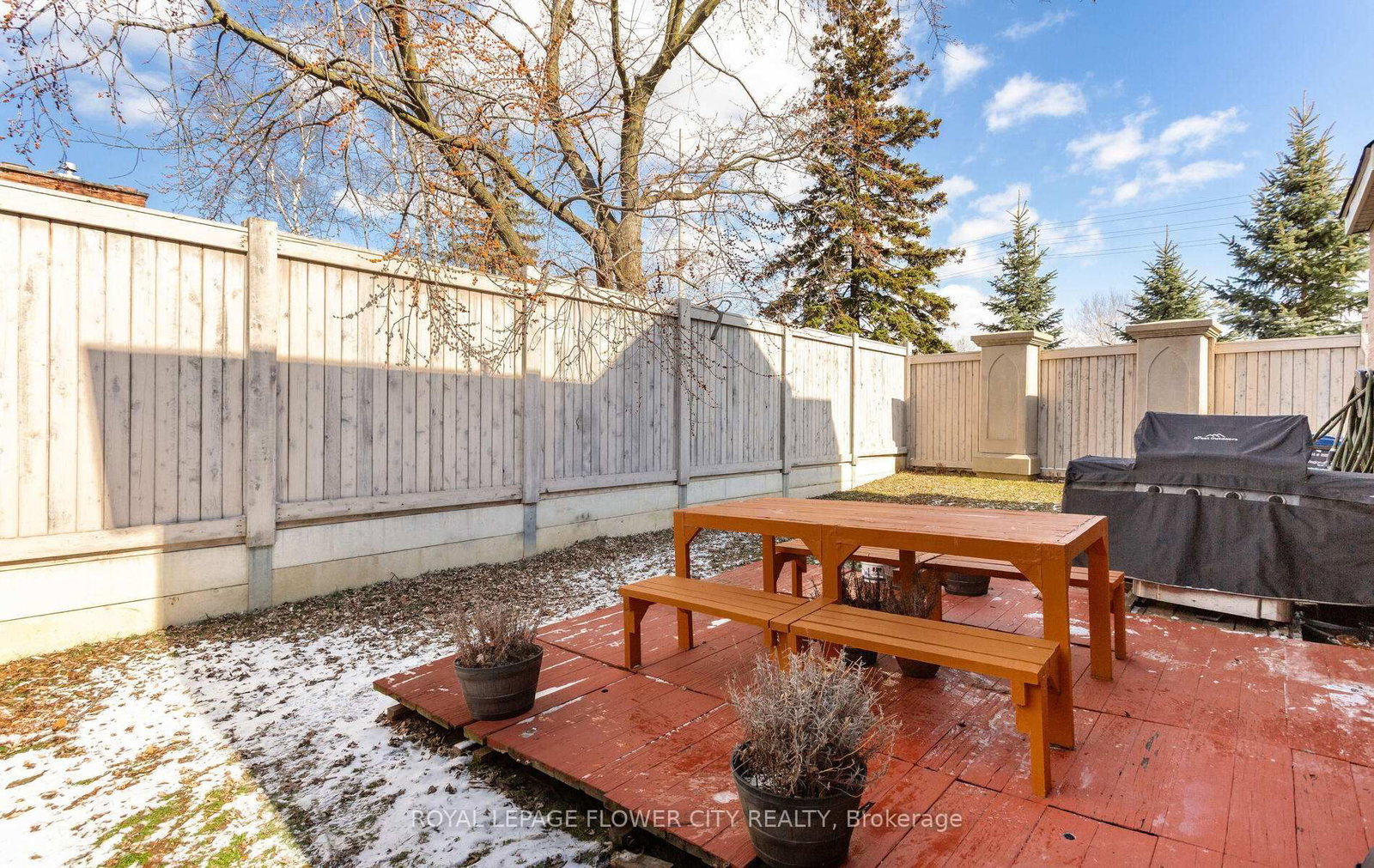 Detached House for sale at 2 Archville Street, Brampton, Ontario, L6Y 5Y5 - Credit Valley - MLS: W12905156