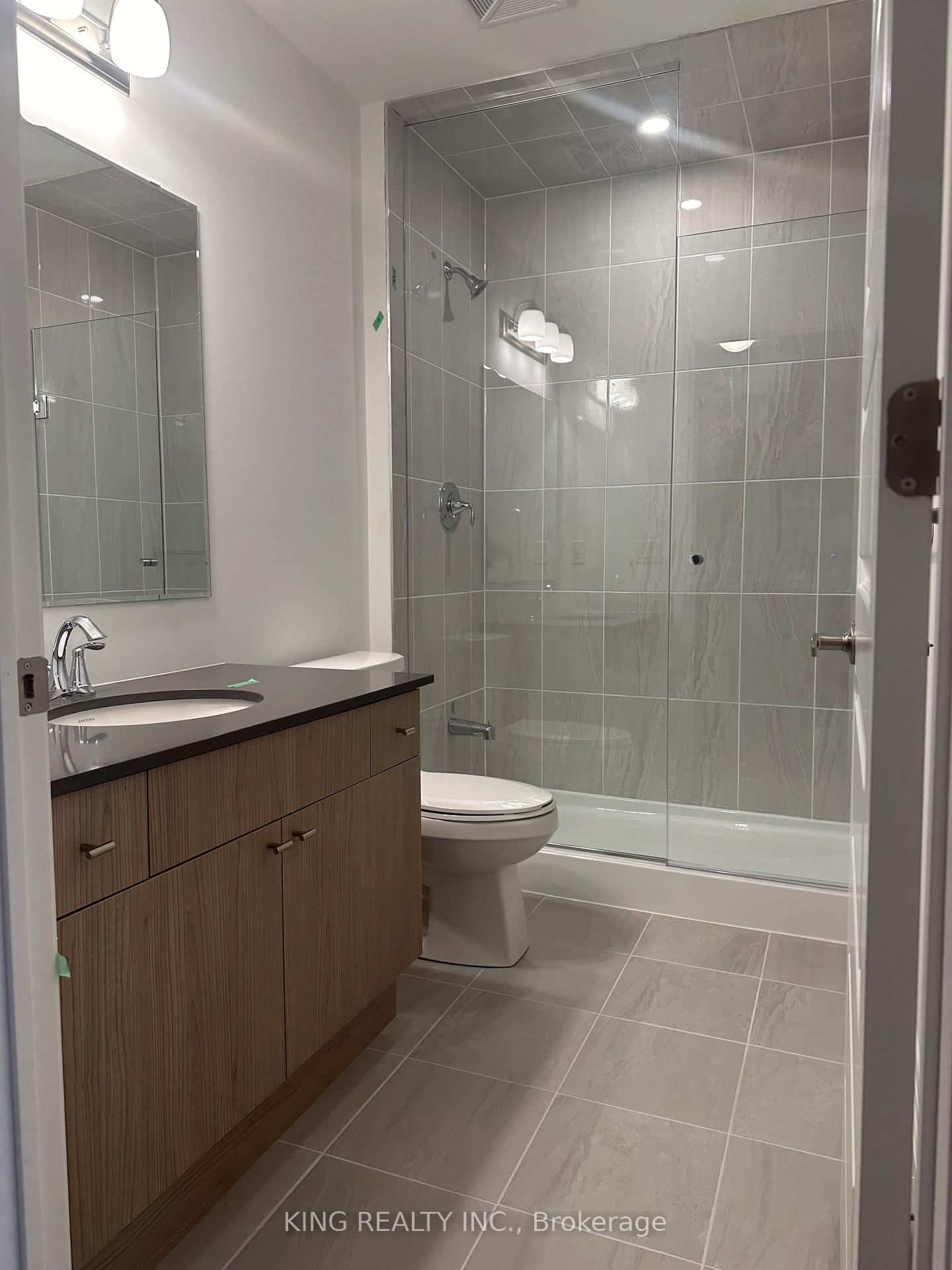 Condo for lease at 114-480 Gordon Krantz Avenue, Milton, Ontario, L9E 1Z4 - Walker - MLS: W12905392