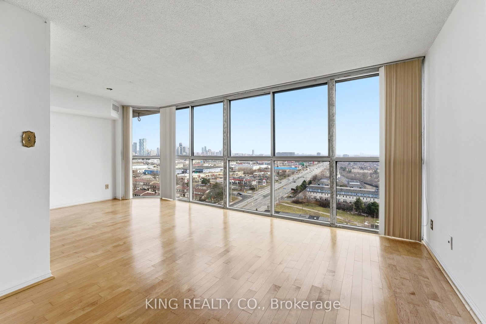 Condo for sale at 1604-880 Dundas Street, Mississauga, Ontario, L5C 4H3 - Erindale - MLS: W12905548