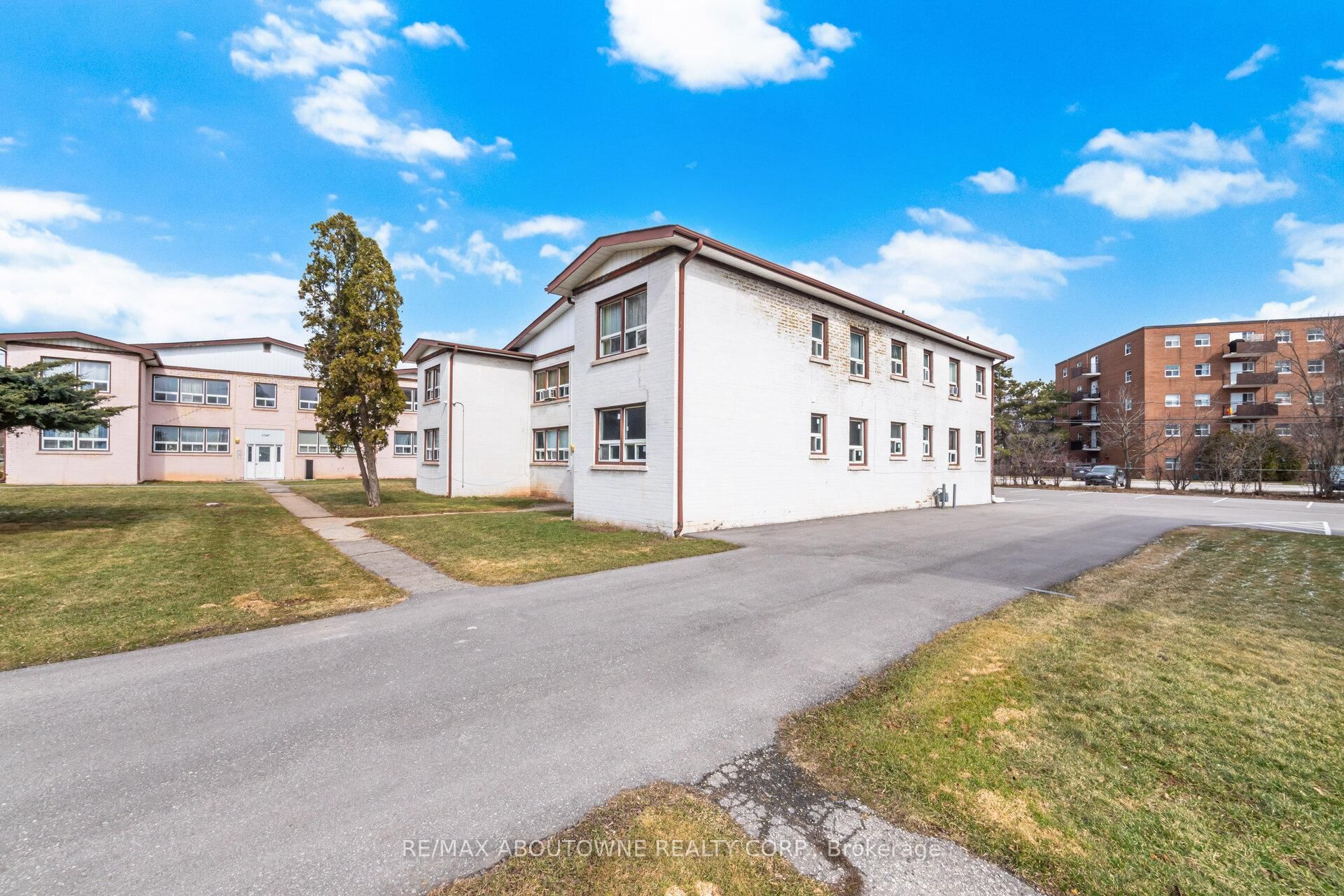 1037 Churchill Avenue E, Unit 7