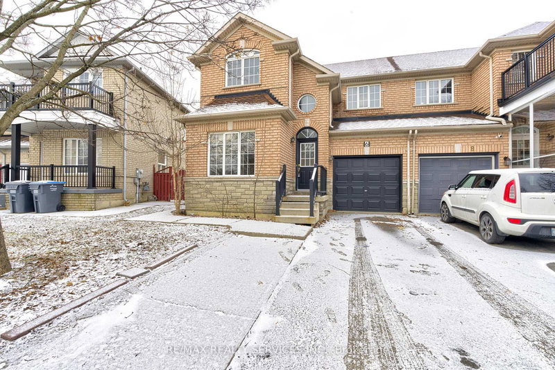 6 Beachsurf Rd, Brampton, L6R 2M1 | Image 2