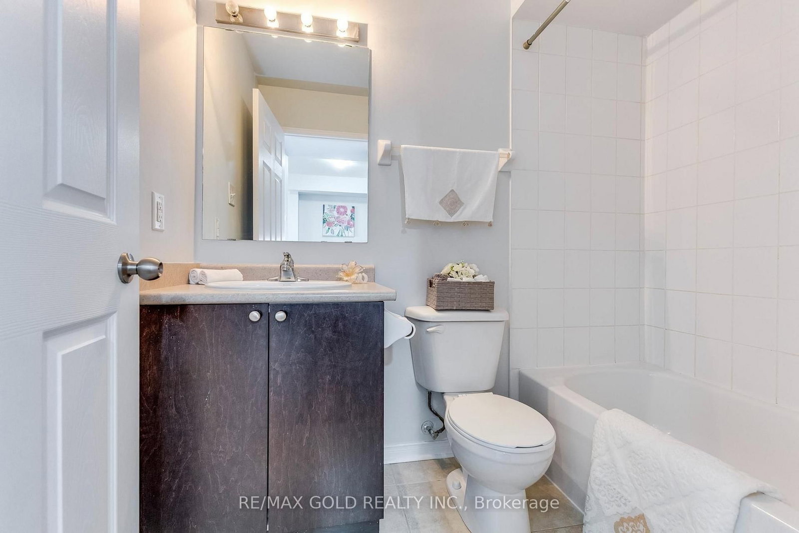 60 Fairwood Circle, Unit 88 - Photo 10