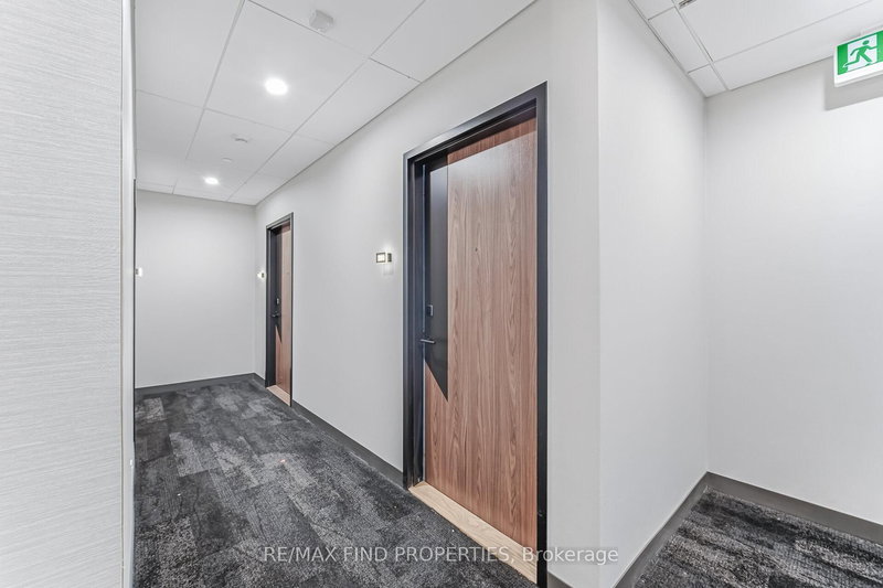 203 - 1037 The Queensway, Toronto, M8Z 0H5 | Image 3