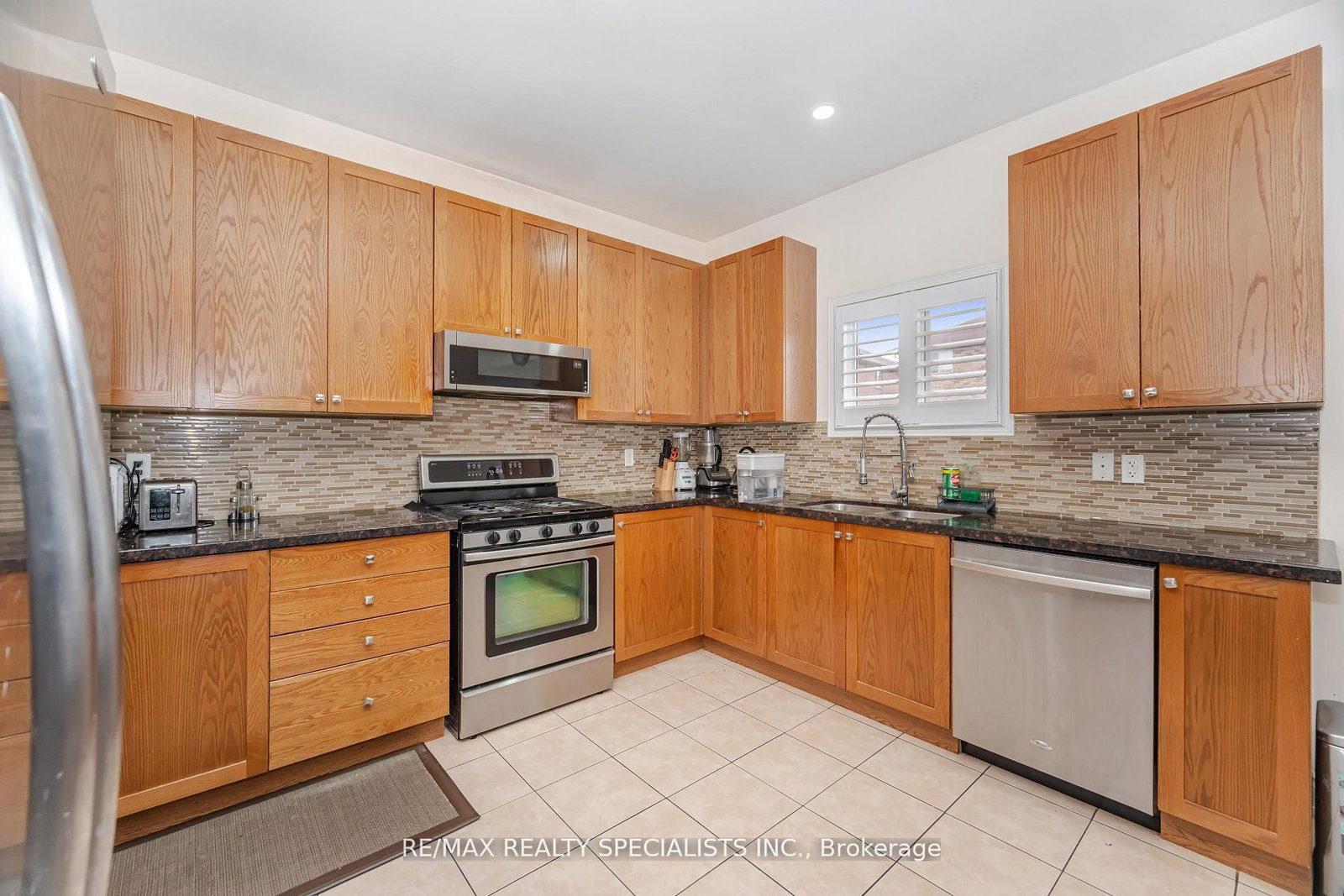 Detached House for sale at 23 Personna Circle, Brampton, Ontario, L6X 0P1 - Credit Valley - MLS: W12906696