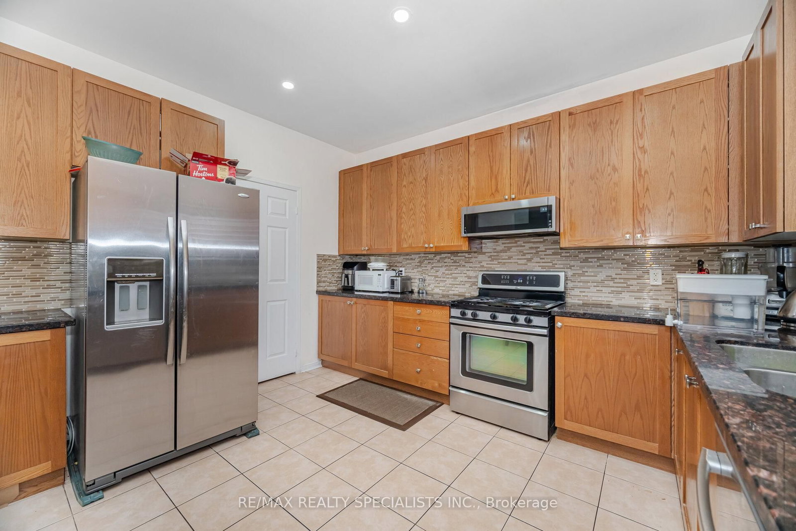 Detached House for sale at 23 Personna Circle, Brampton, Ontario, L6X 0P1 - Credit Valley - MLS: W12906696