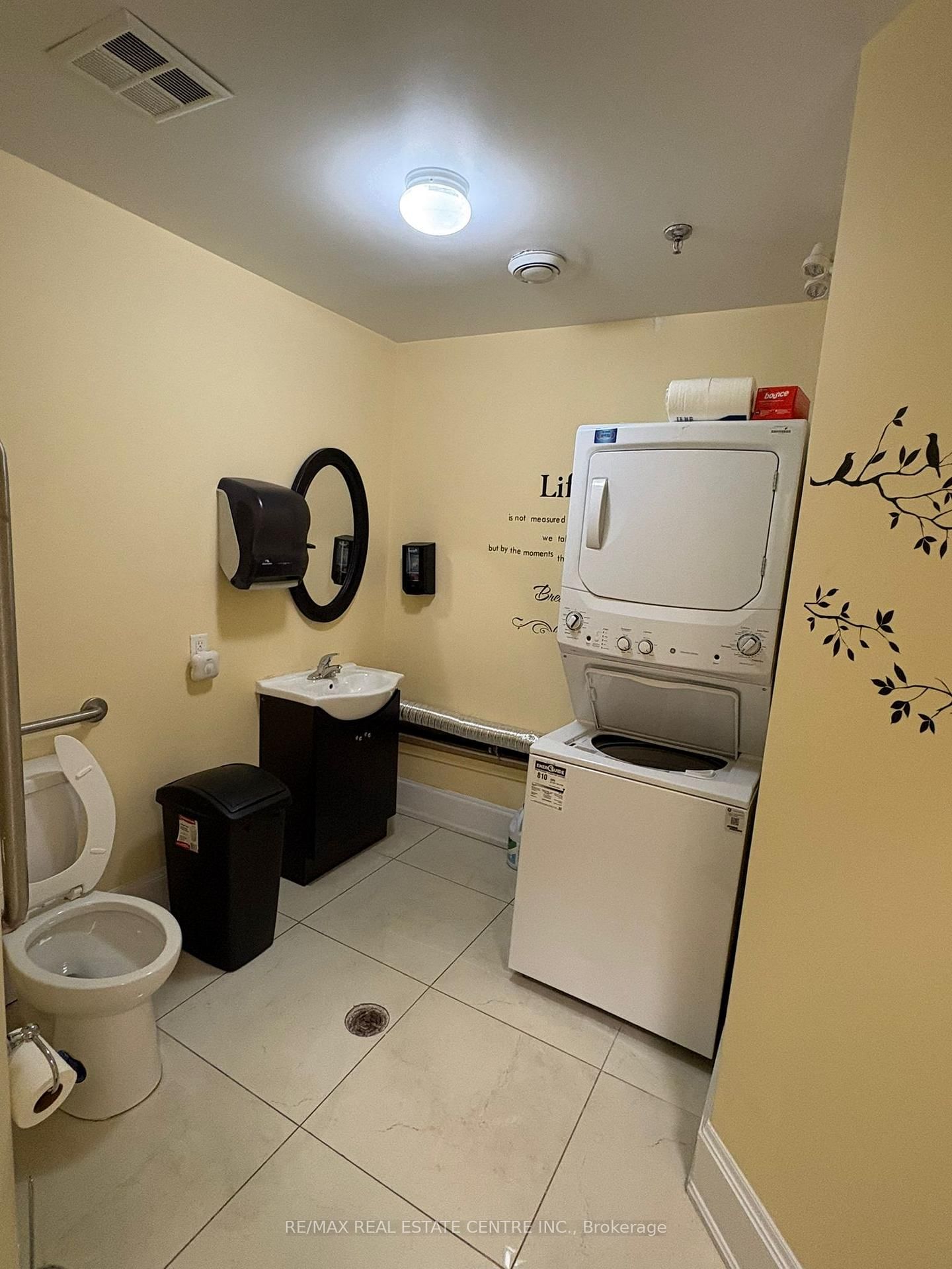 143 CLARENCE Street, Unit 11 - Photo 4