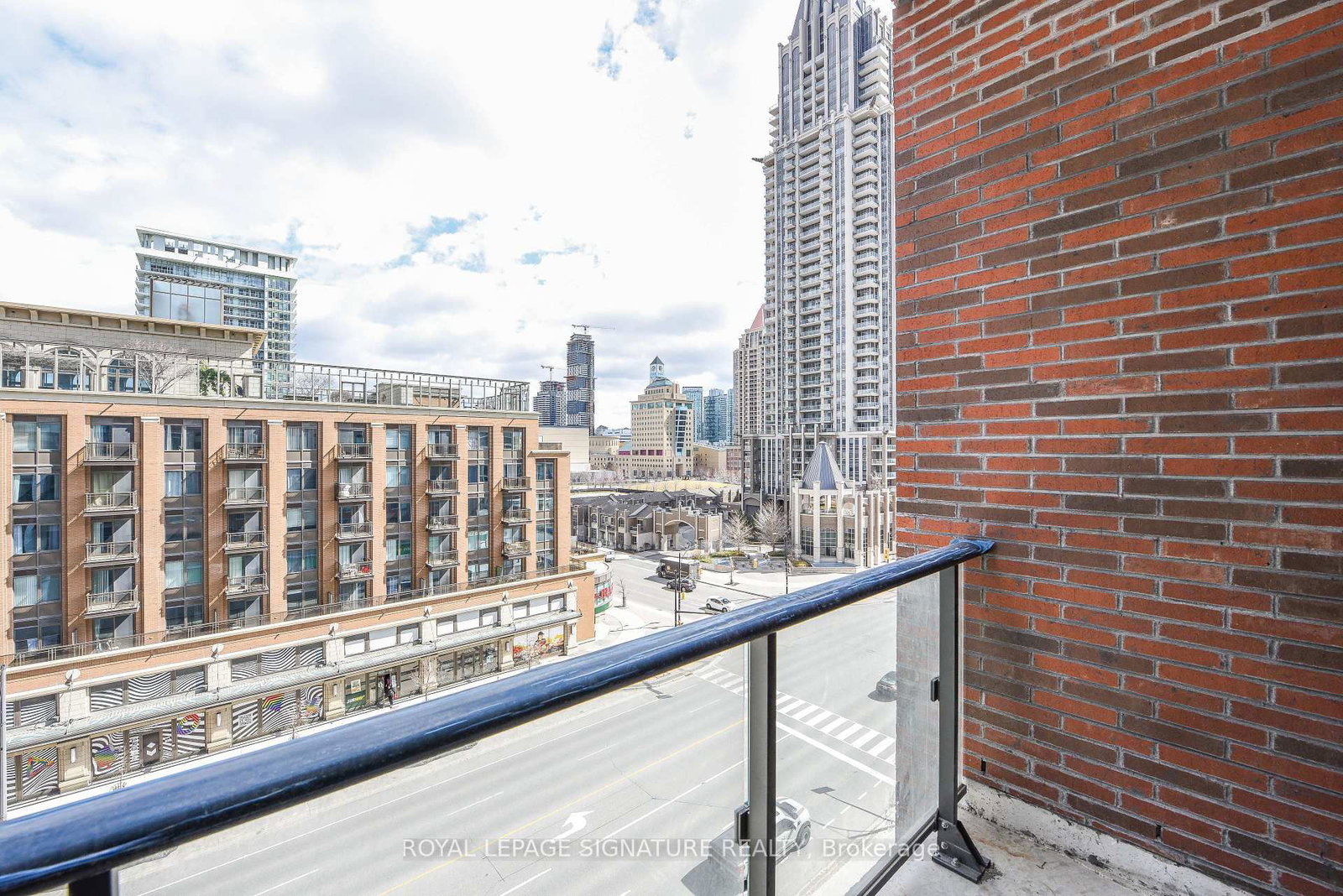 Condo for lease at 505-430 Square One Drive, Mississauga, Ontario, L5B 0L6 - Creditview - MLS: W12907068