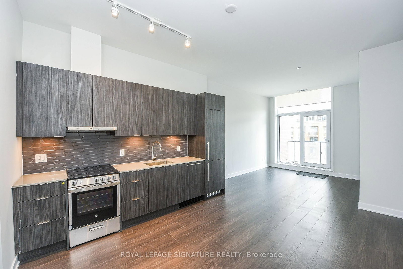 Condo for lease at 505-430 Square One Drive, Mississauga, Ontario, L5B 0L6 - Creditview - MLS: W12907068