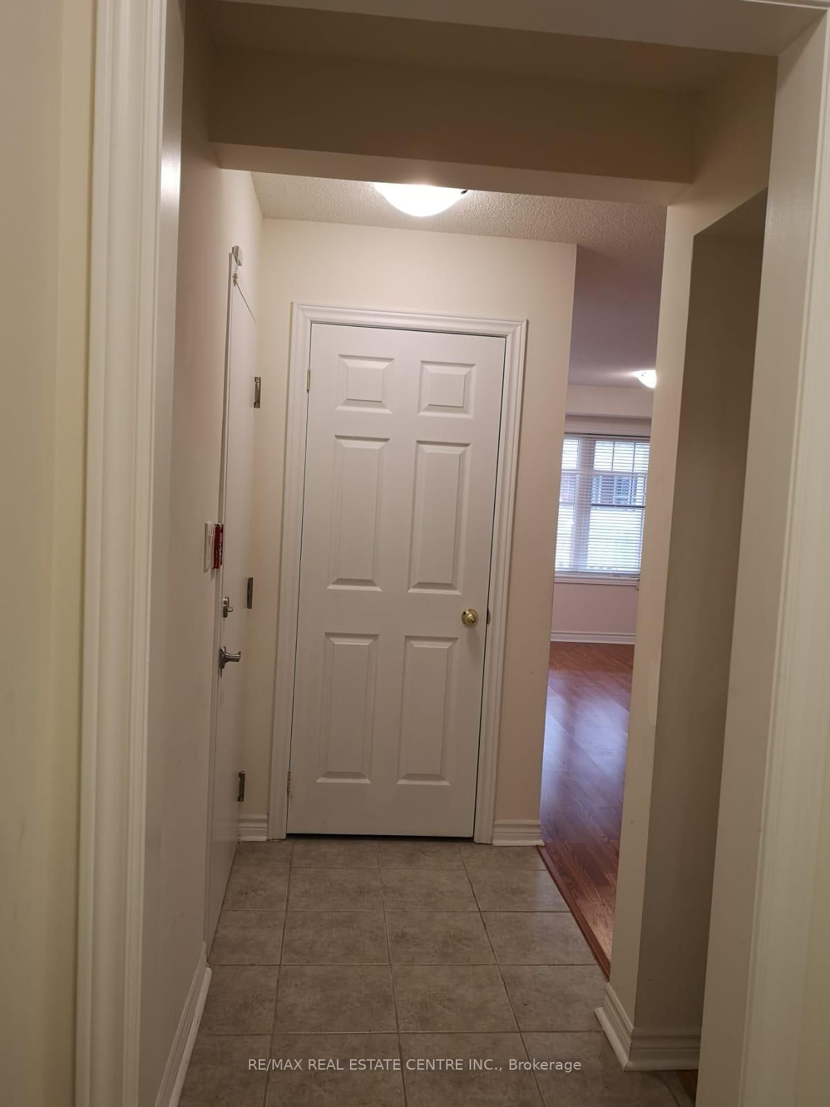 Townhouse for lease at 1-600 Shoreline Drive, Mississauga, Ontario, L5B 0A8 - Cooksville - MLS: W12907166