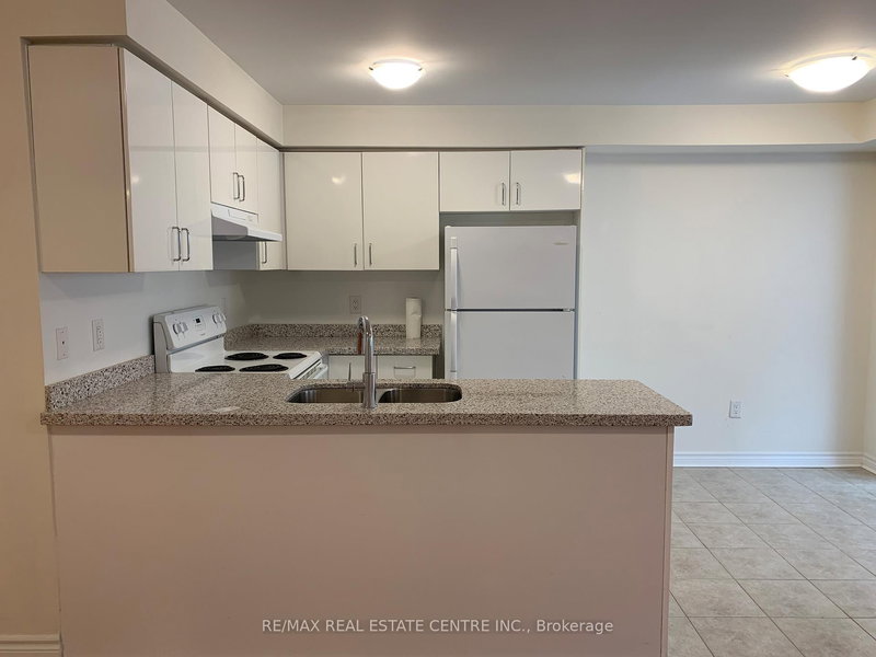 1 - 600 Shoreline Dr, Mississauga, L5B 0A8 | Image 2