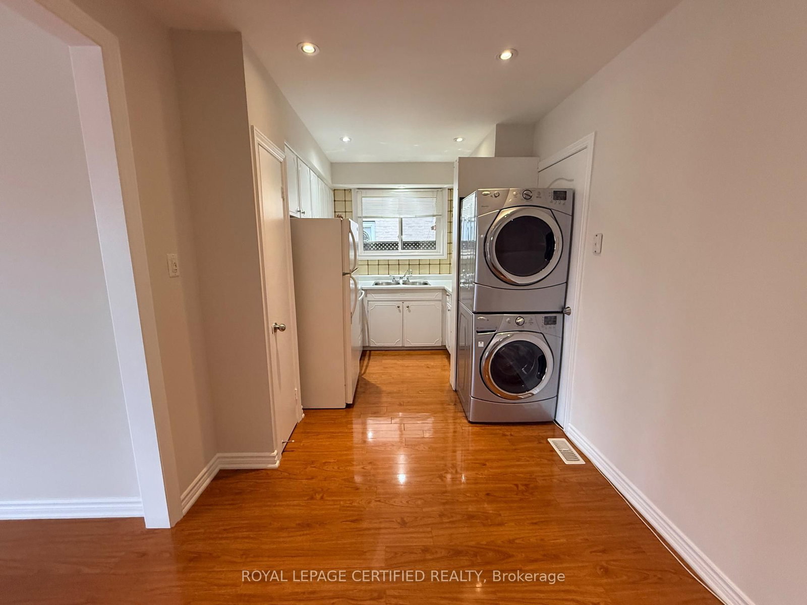 Semi-Detached House for sale at 42 Wilton Drive, Brampton, Ontario, L6W 3A1 - Brampton East - MLS: W12907290