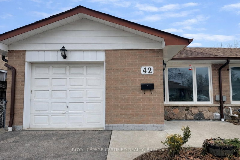 42 Wilton Dr, Brampton, L6W 3A1 | Image 3