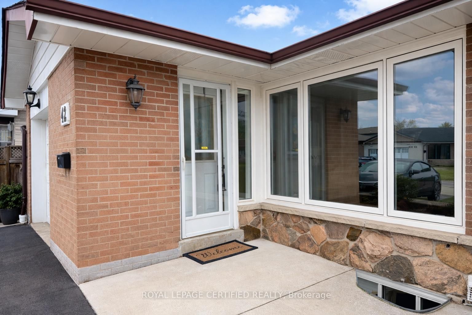 Semi-Detached House for sale at 42 Wilton Drive, Brampton, Ontario, L6W 3A1 - Brampton East - MLS: W12907290