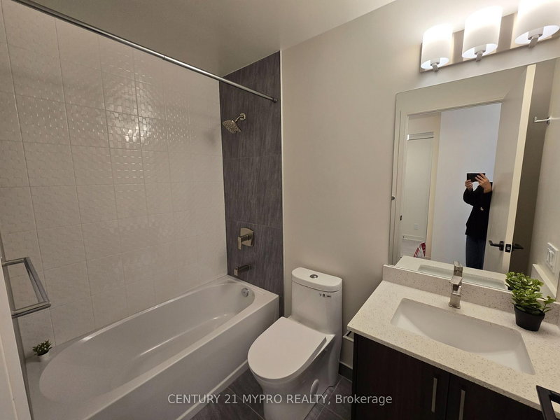 2009 - 8020 Derry Rd, Milton, L9T 3L3 | Image 2