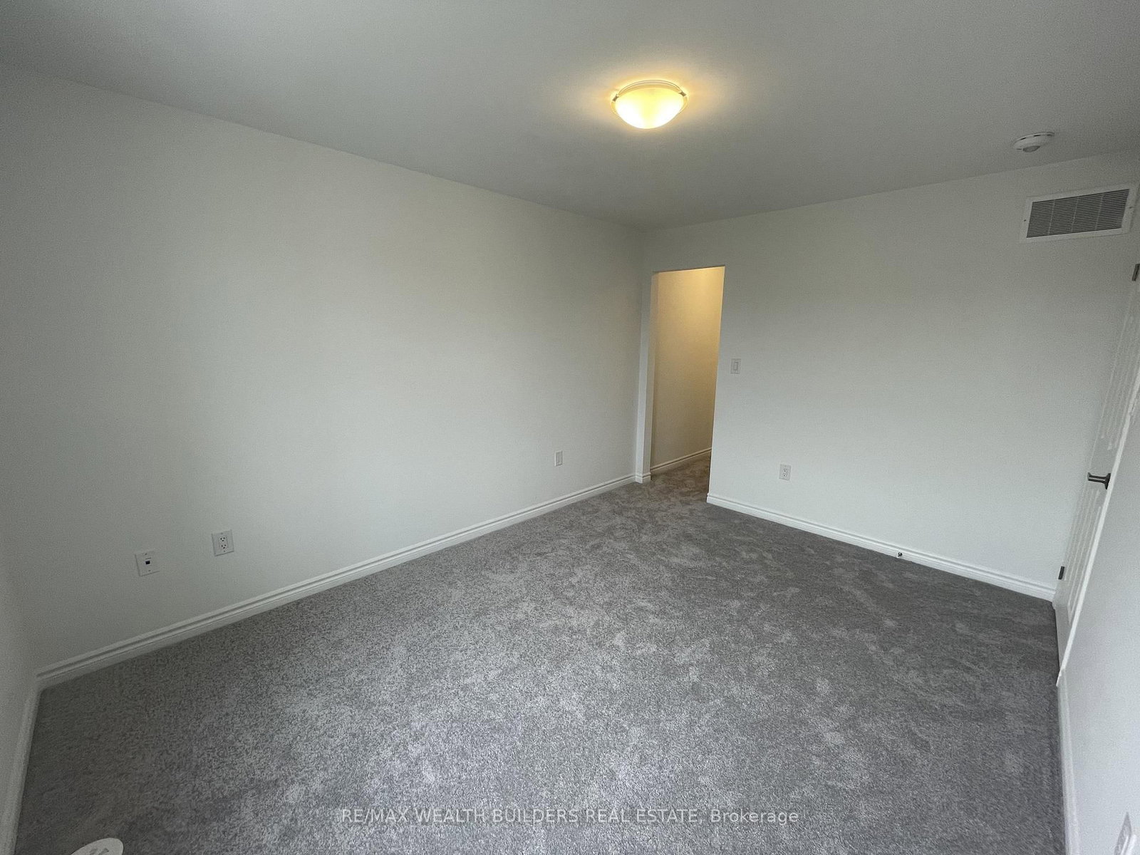 Townhouse for lease at 1260 Wintergreen Place, Milton, Ontario, L9E 1S3 - Cobban - MLS: W12907514