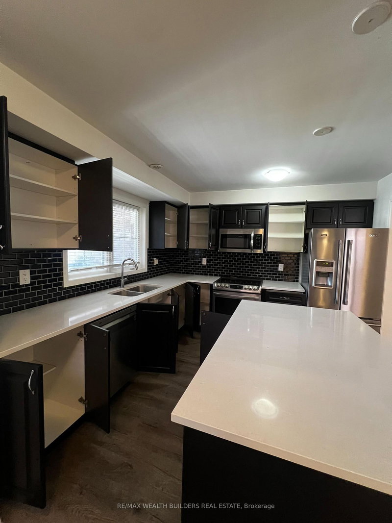 1260 Wintergreen Pl, Milton, L9E 1S3 | Image 2