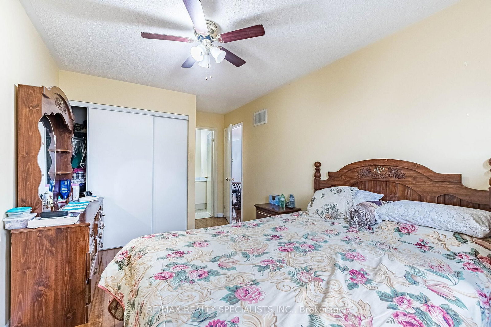 Semi-Detached House for sale at 48 Saddletree Trail, Brampton, Ontario, L6X 4M7 - Brampton West - MLS: W12907536