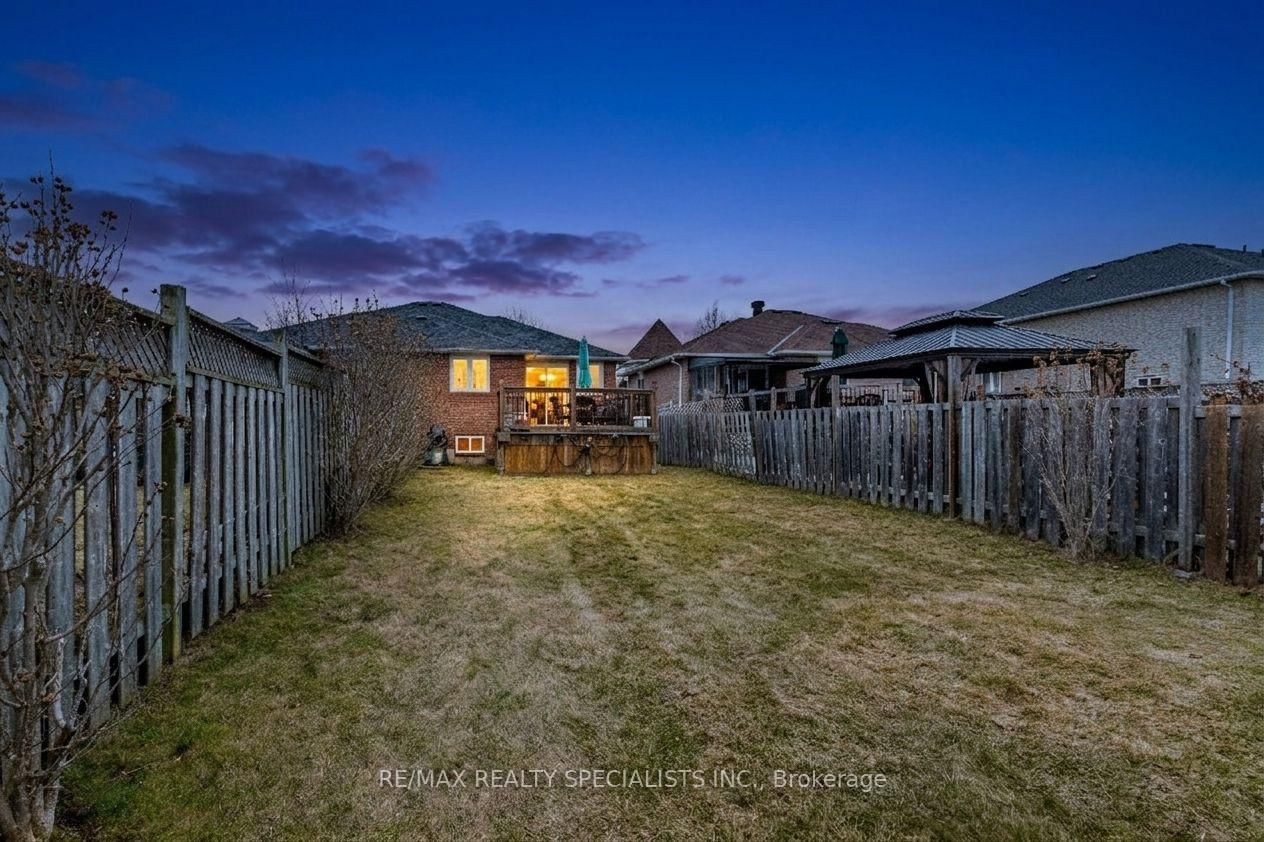 Semi-Detached House for sale at 48 Saddletree Trail, Brampton, Ontario, L6X 4M7 - Brampton West - MLS: W12907536