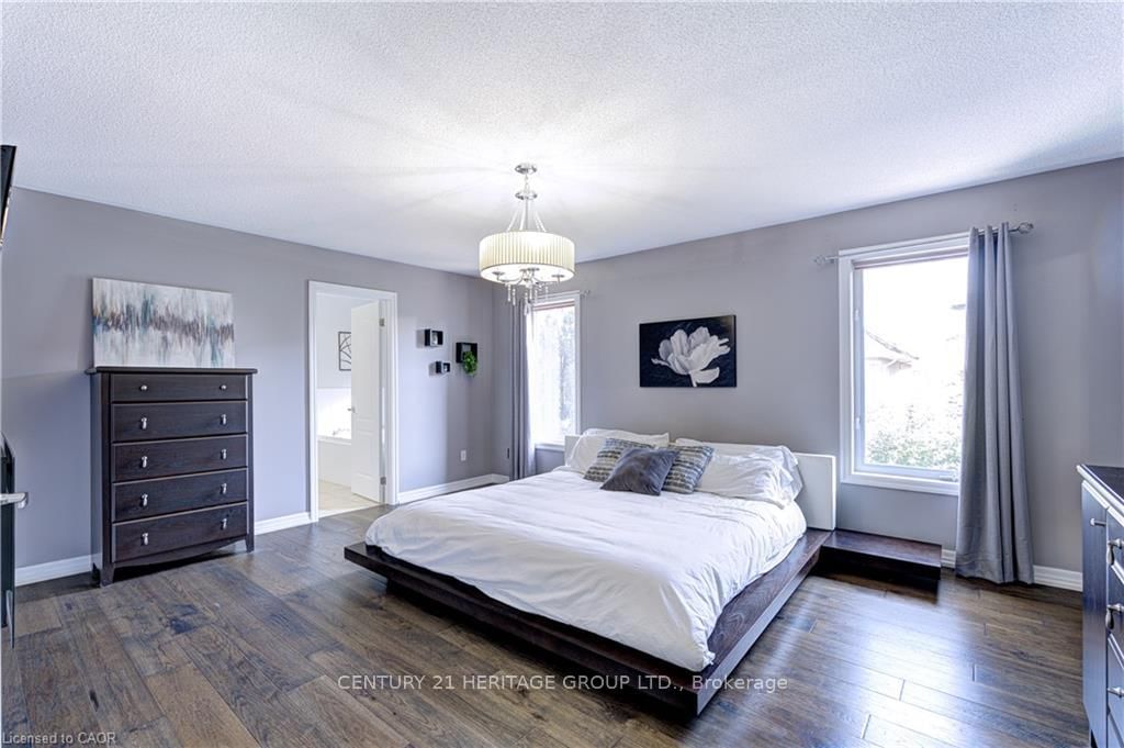 Detached House for sale at 1406 Marshall Crescent, Milton, Ontario, L9T 6T9 - Beaty - MLS: W12907614