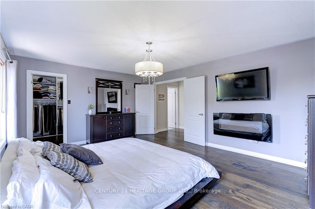 Detached House for sale at 1406 Marshall Crescent, Milton, Ontario, L9T 6T9 - Beaty - MLS: W12907614