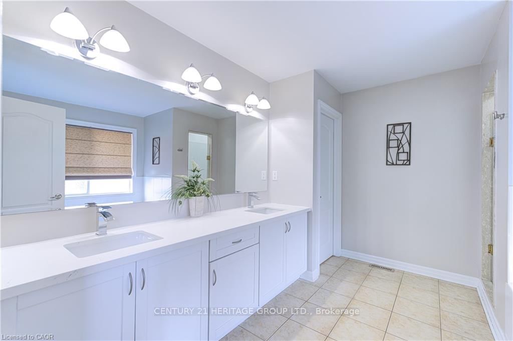 Detached House for sale at 1406 Marshall Crescent, Milton, Ontario, L9T 6T9 - Beaty - MLS: W12907614