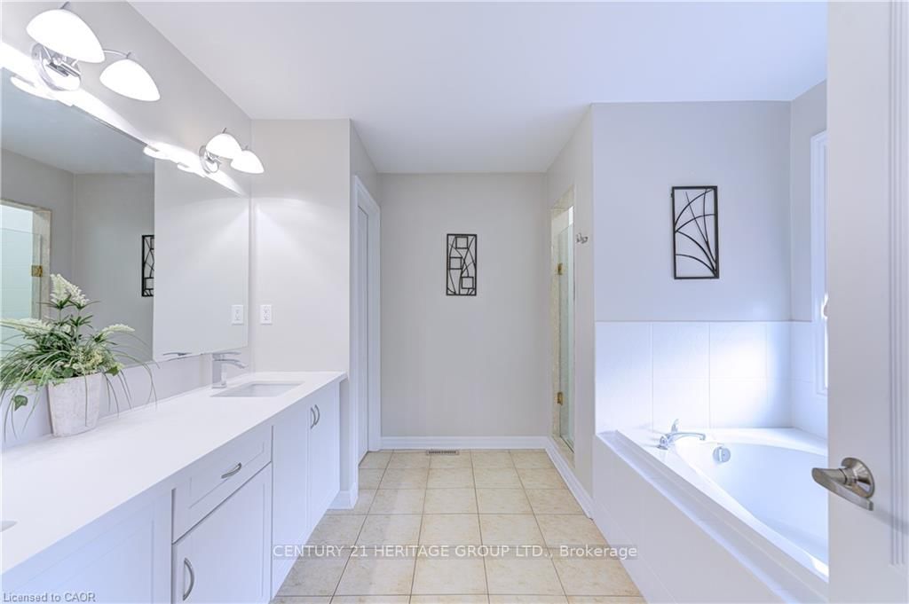 Detached House for sale at 1406 Marshall Crescent, Milton, Ontario, L9T 6T9 - Beaty - MLS: W12907614