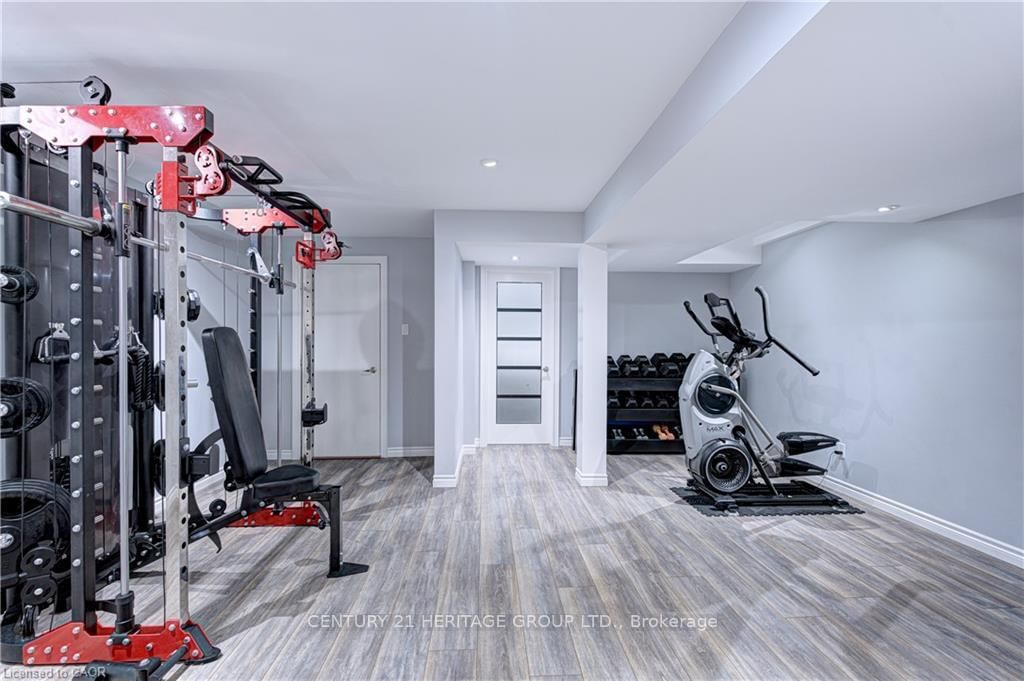 Detached House for sale at 1406 Marshall Crescent, Milton, Ontario, L9T 6T9 - Beaty - MLS: W12907614