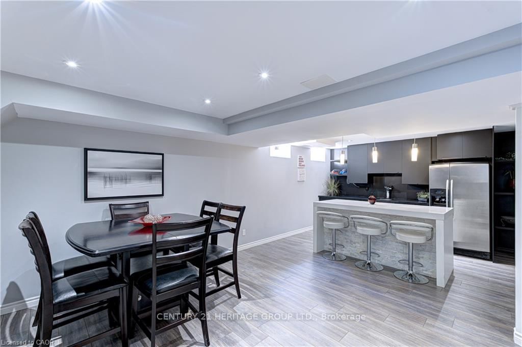 Detached House for sale at 1406 Marshall Crescent, Milton, Ontario, L9T 6T9 - Beaty - MLS: W12907614