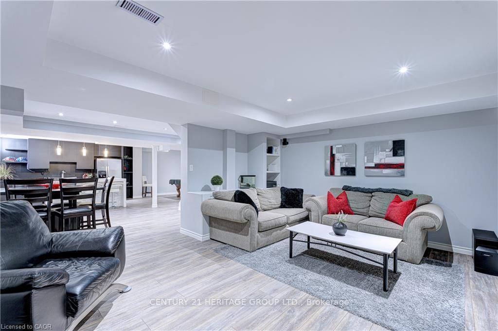 Detached House for sale at 1406 Marshall Crescent, Milton, Ontario, L9T 6T9 - Beaty - MLS: W12907614