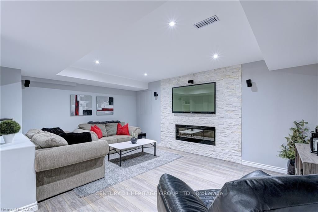 Detached House for sale at 1406 Marshall Crescent, Milton, Ontario, L9T 6T9 - Beaty - MLS: W12907614