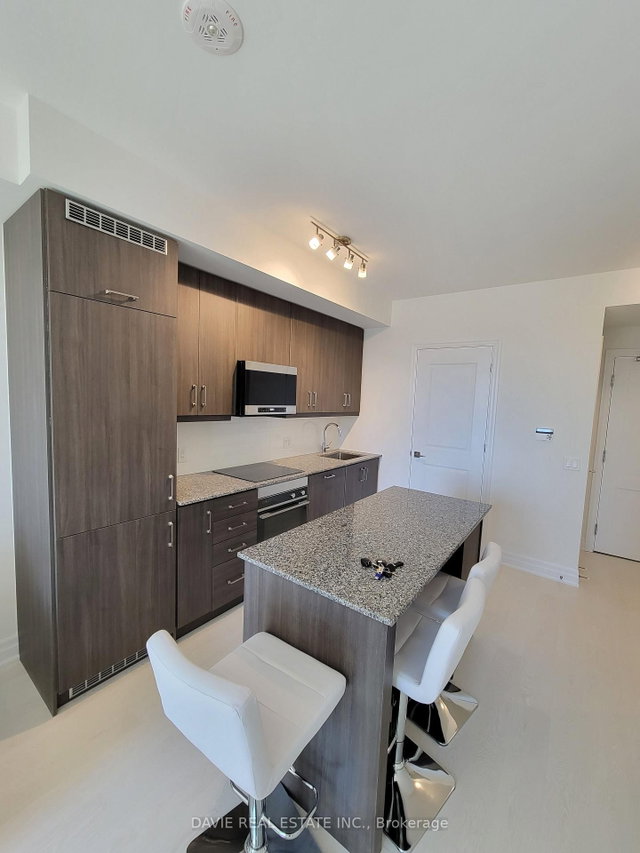 1207 - 30 Elm Drive W