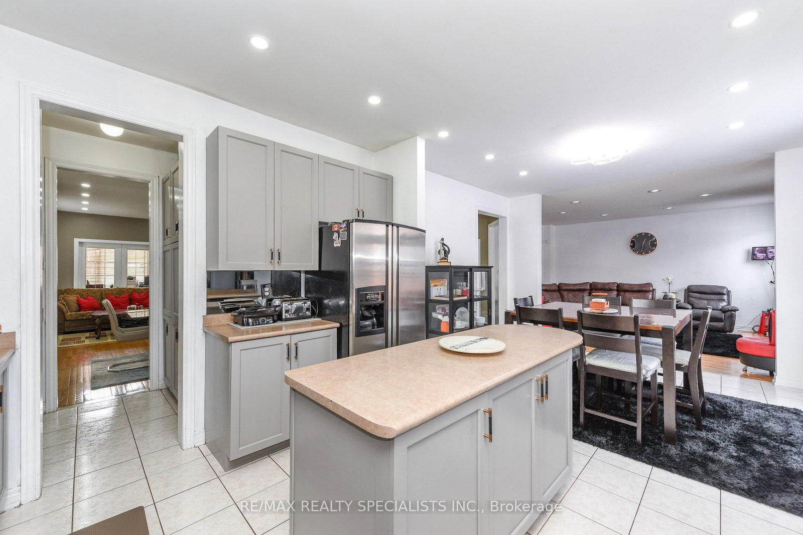 Detached House for sale at 41 Madronna Gdns, Brampton, Ontario, L7A 2V9 - Fletcher's Meadow - MLS: W12907708