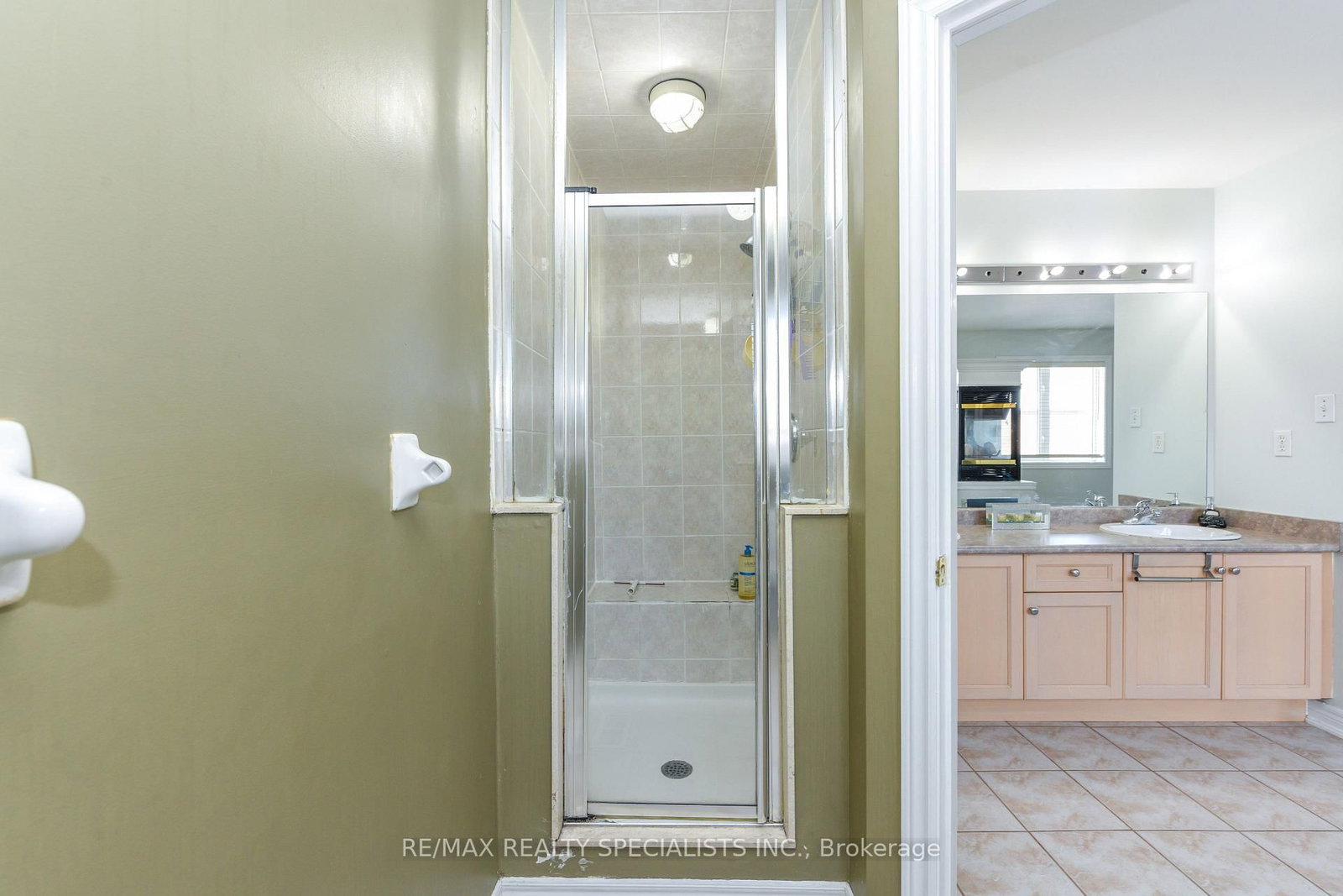 Detached House for sale at 41 Madronna Gdns, Brampton, Ontario, L7A 2V9 - Fletcher's Meadow - MLS: W12907708