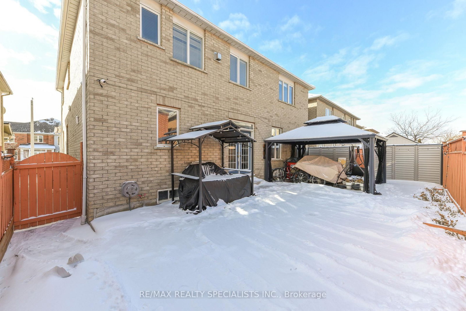 Detached House for sale at 41 Madronna Gdns, Brampton, Ontario, L7A 2V9 - Fletcher's Meadow - MLS: W12907708