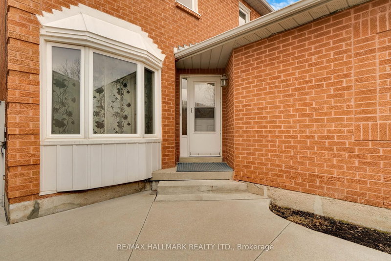 3310 GREENBELT Cres, Mississauga, L5N 5X1 | Image 3