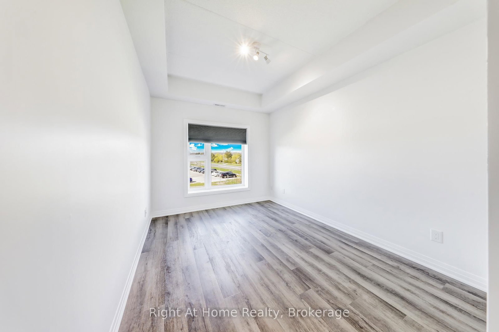 Condo for sale at 307-610 Farmstead Drive, Milton, Ontario, L9T 8X5 - Willmott - MLS: W12908032