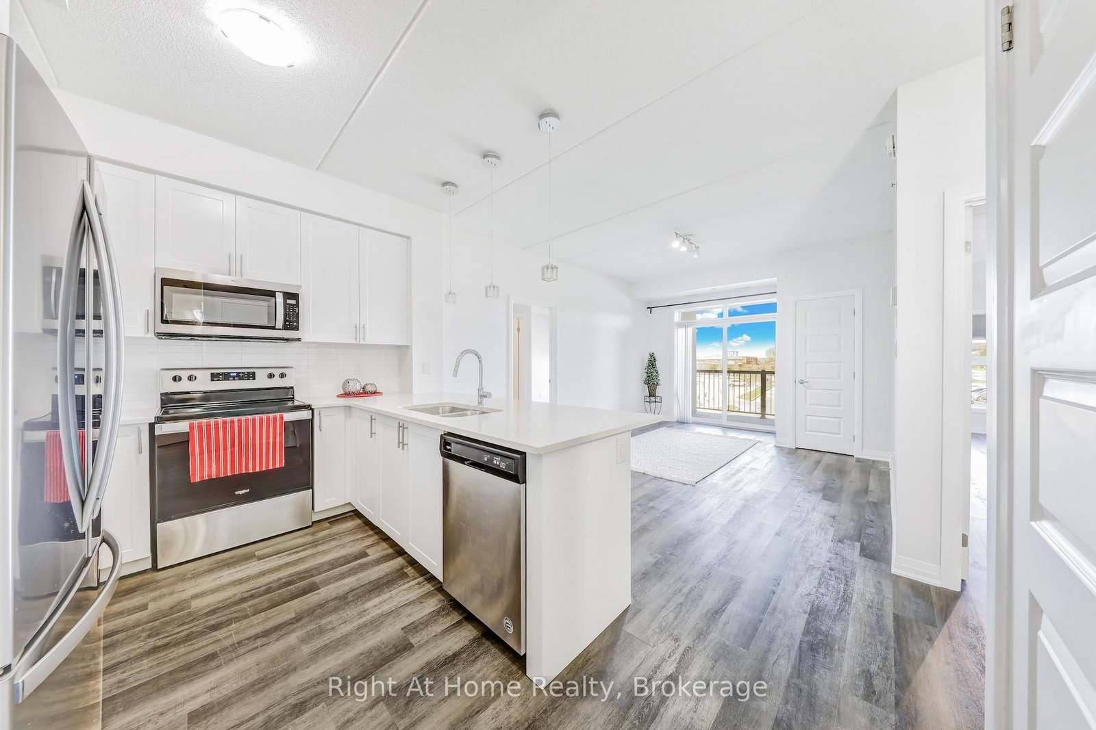 Condo for sale at 307-610 Farmstead Drive, Milton, Ontario, L9T 8X5 - Willmott - MLS: W12908032