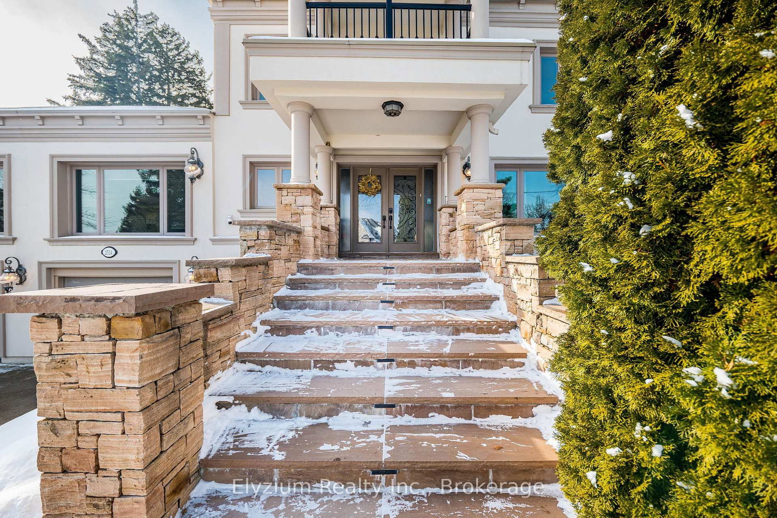 Detached House for sale at 2514 Sharon Crescent, Mississauga, Ontario, L5C 1Y8 - Erindale - MLS: W12908046