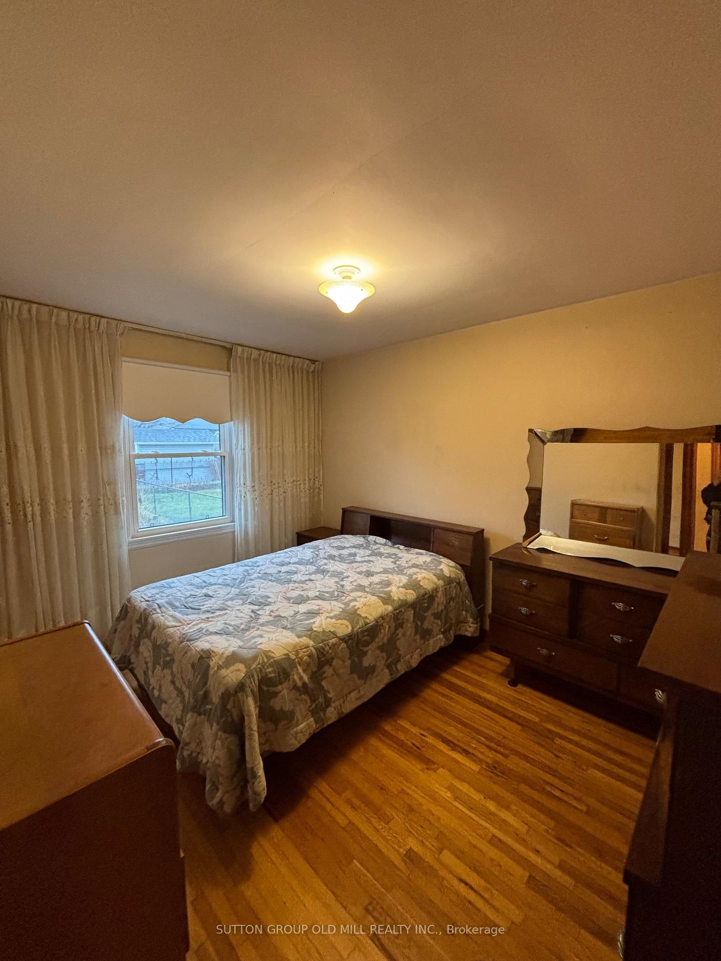 Detached House for sale at 14 Ashmore Avenue, Toronto, Ontario, M8Z 4C4 - Stonegate-Queensway - MLS: W12908528