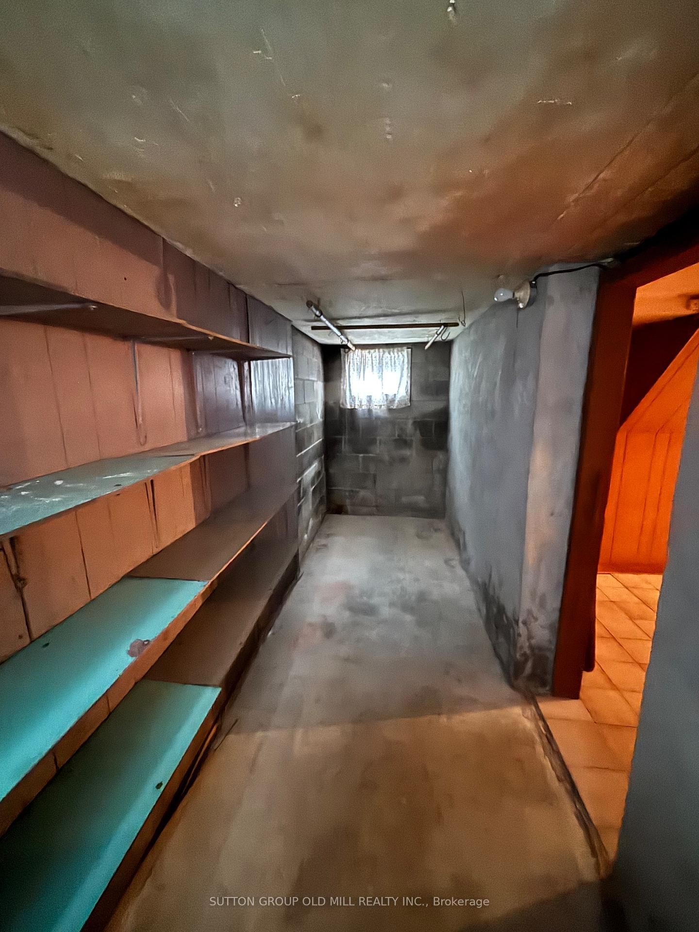 Detached House for sale at 14 Ashmore Avenue, Toronto, Ontario, M8Z 4C4 - Stonegate-Queensway - MLS: W12908528